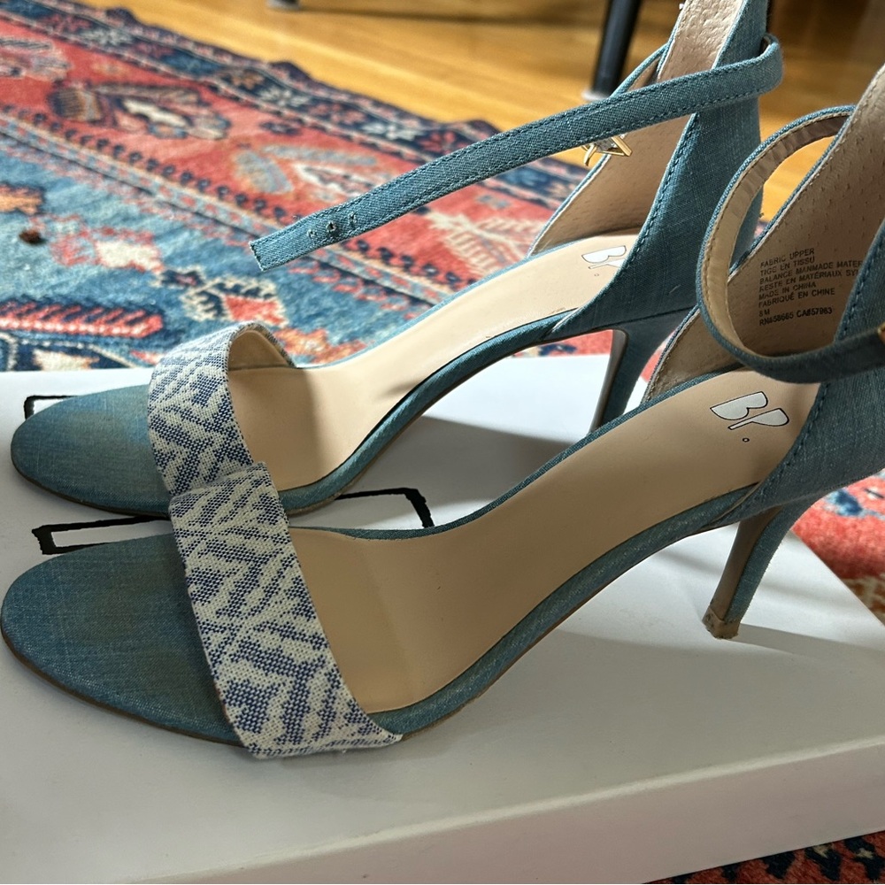 BP Women's Denim Blue and White Heels - Picture 4 of 7